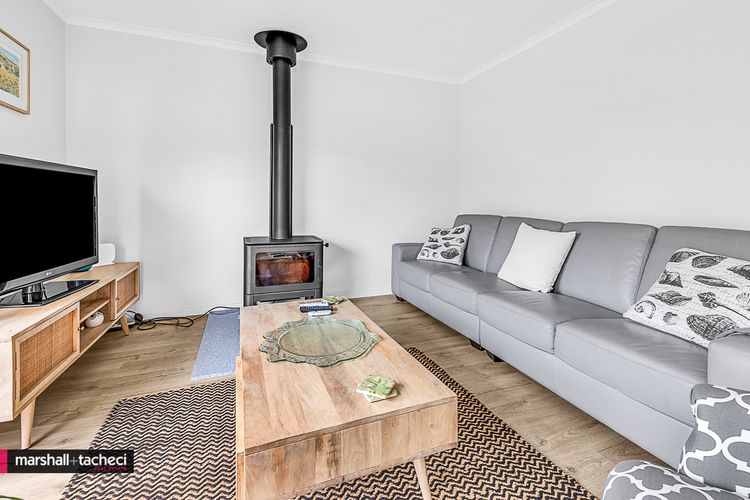 HORSESHOE BEACH HOUSE: 4 Young Street, Bermagui