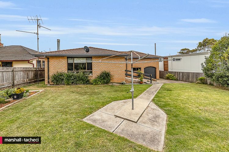 HORSESHOE BEACH HOUSE: 4 Young Street, Bermagui