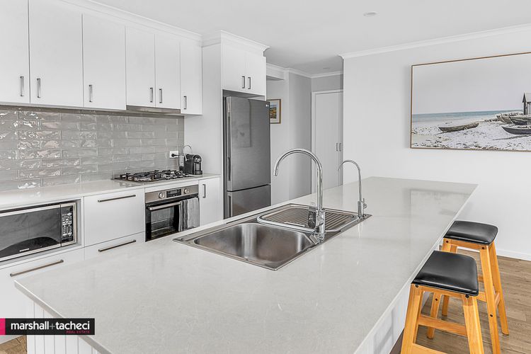 HORSESHOE BEACH HOUSE: 4 Young Street, Bermagui