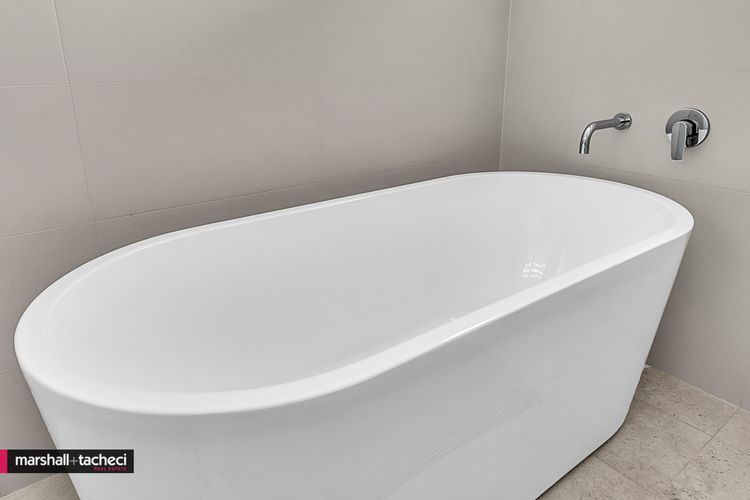 HORSESHOE BEACH HOUSE: 4 Young Street, Bermagui