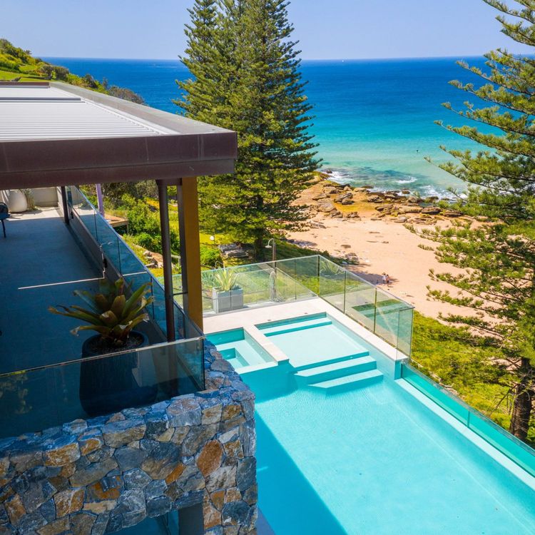 ABSOLUTE BEACHFRONT