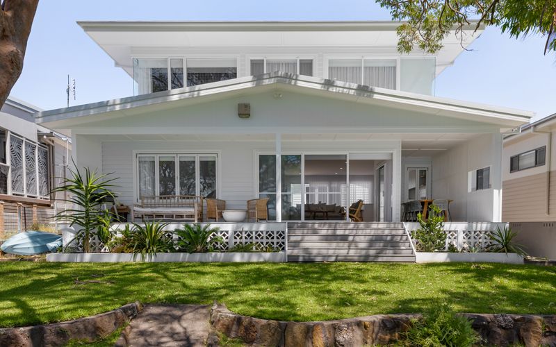Riva House