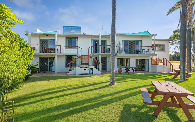 Beachfront 4, 25 Willow Street