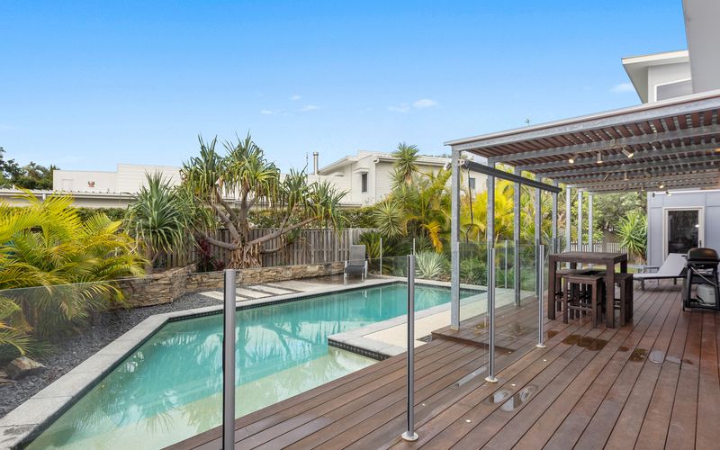 Casuarina Surfbreak Beach House with Pool