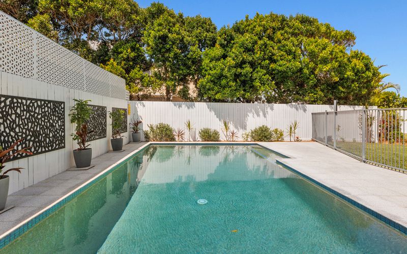 Beach House On Ebony – Casuarina