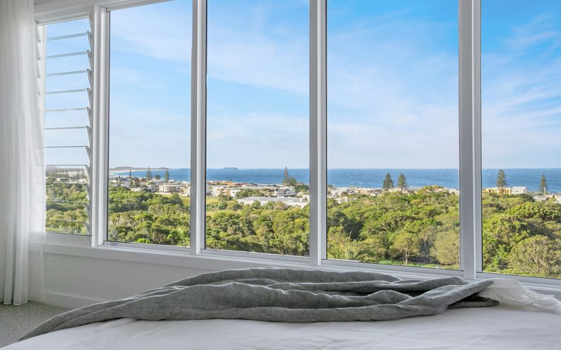 Luxe Paradise with sweeping Ocean Views & Pool