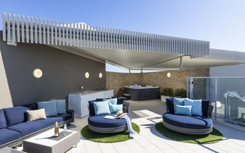 1322 Luxury Beachfront Penthouse with Rooftop Jacuzzi