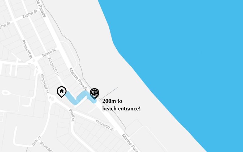 Kingy Beach Getaway with Balcony – Central Kingscliff