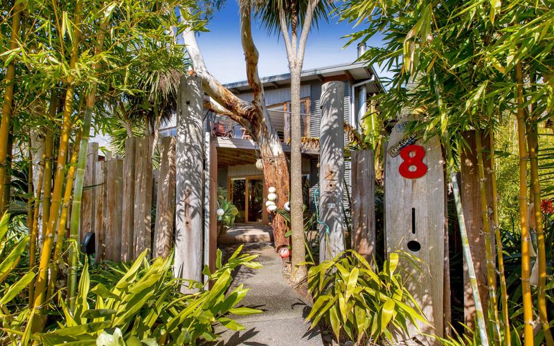 POINT LEO BEACH HOUSE – POINT LEO