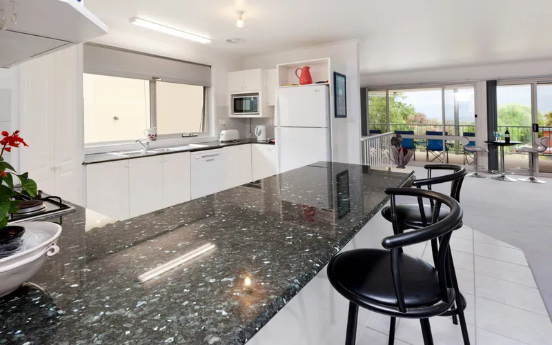 DROMANA BAY VIEWS – DROMANA