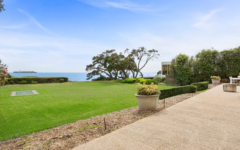 Fishermans Beach Cliff Top