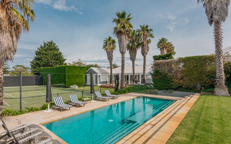 Portsea Resort Pool and Court