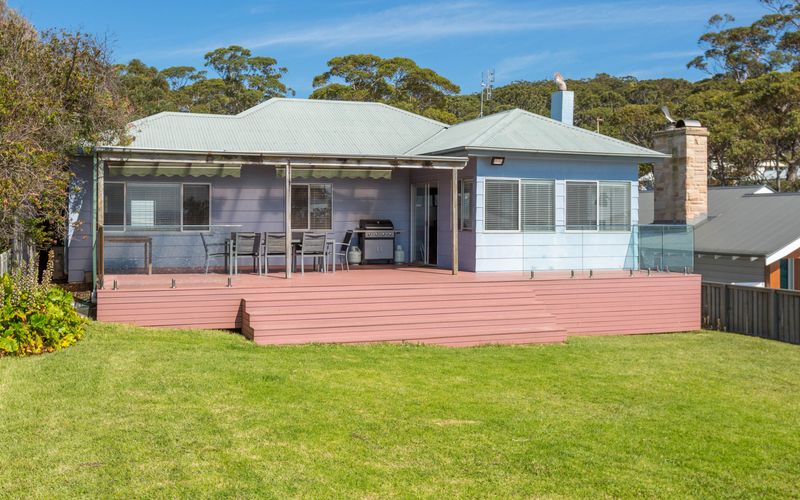 Bimbadgen at Hyams Beach