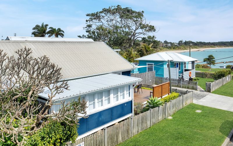 Avalon: vintage beachside family getaway