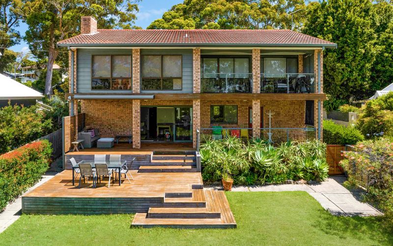 Breakers on Orion Beach, Vincentia