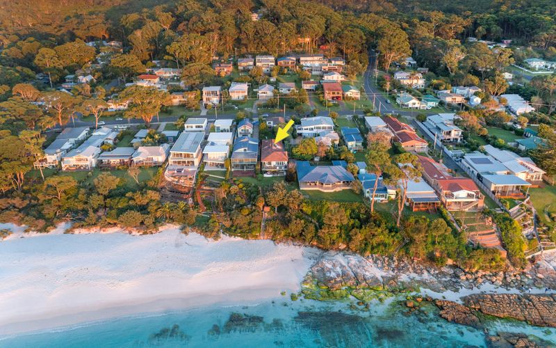 Elandra, Hyams Beach