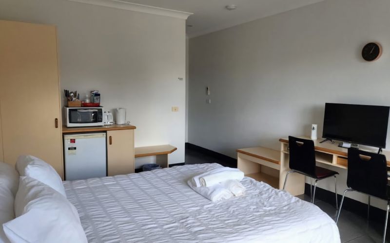 Jopen Motel Unit 4