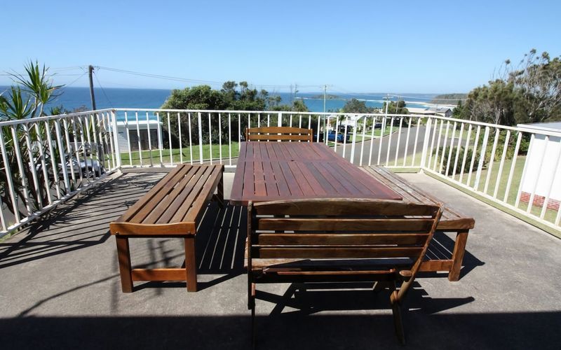 Manyana Views