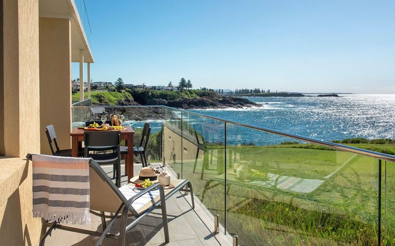 Headland Hideaway