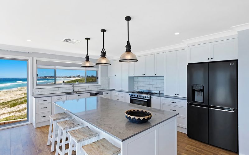 Beach House on Wyuna