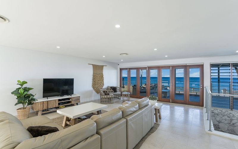 Upstairs Lounge Room