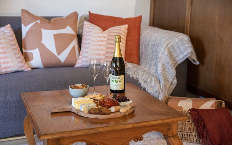 Petersons Wines Dairy Cottage with Free Wine Tasting