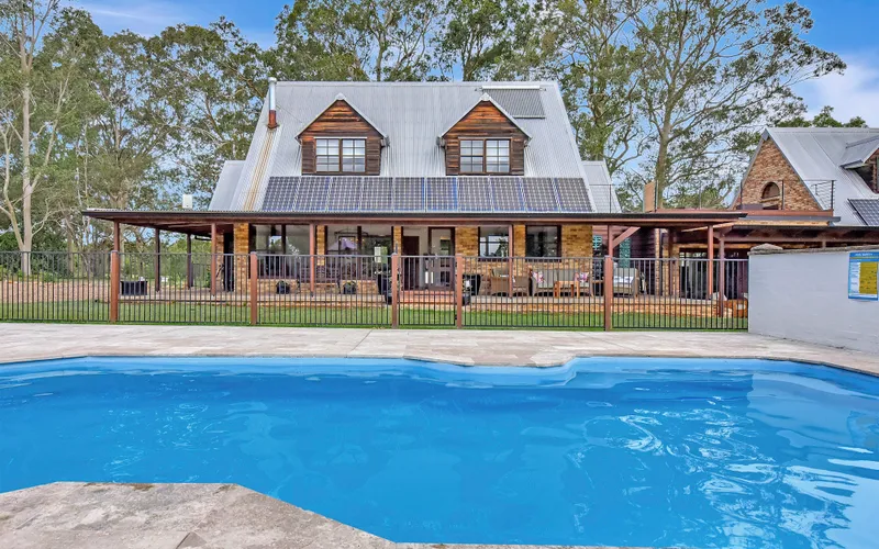 Standen Manor, Hunter Valley — Country Estate & Stables
