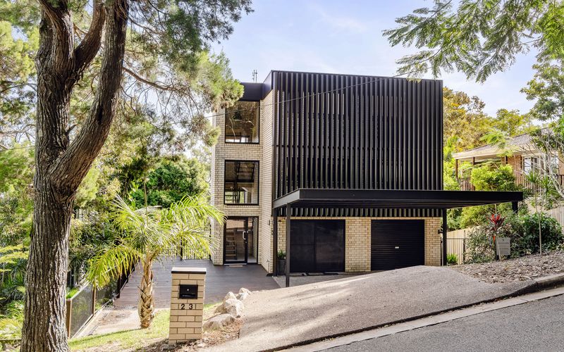 The Lookout – 4 Bedrooms – Pool – Views – Pets