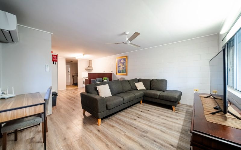 Living room image 2