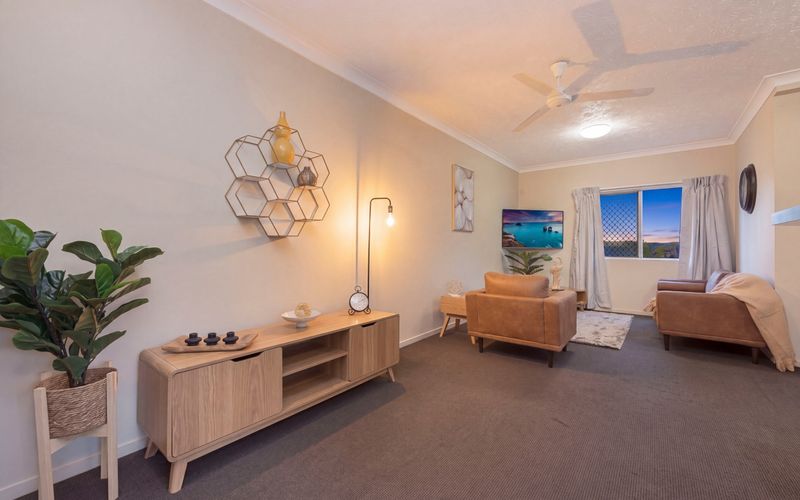 South Townsville Apartment, Walk to Cafes & Dining