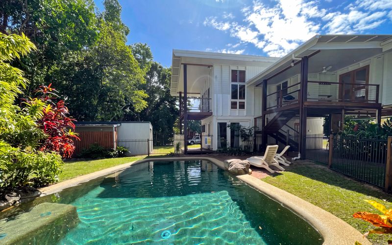 Tropical Retreat on Reid