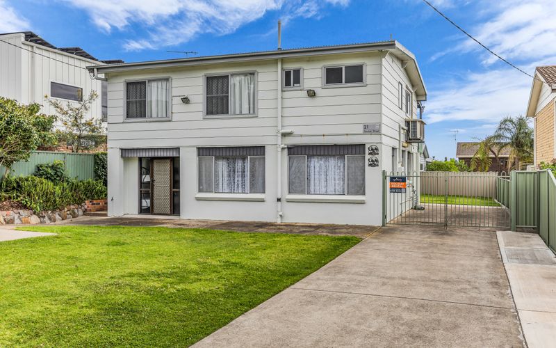 Fishos Hangout 1 – Unit 1 Sinclair St 21