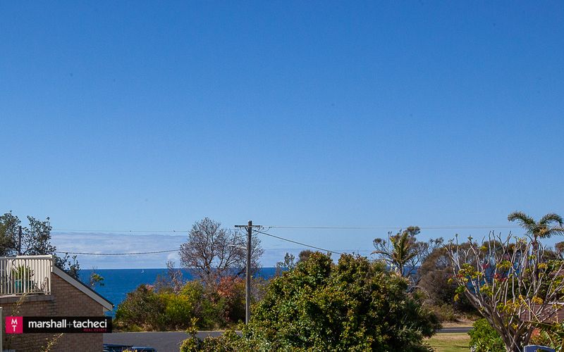 SALT WATER VILLA- 15a Barragoot St –