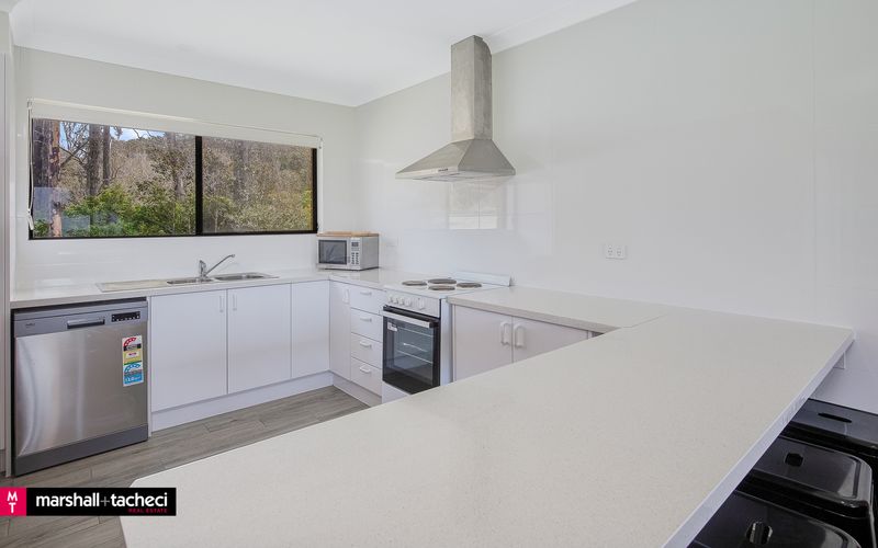 CUTTAGEE BEACH COTTAGES, 6