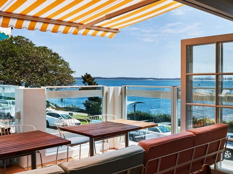 The Nest Luxury Apartment 100m to the Beach