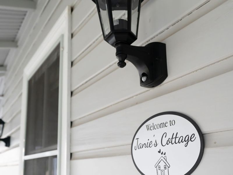 Janie s Cottage Secluded Wine Country Home
