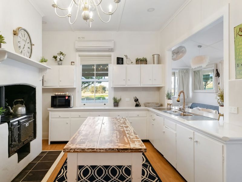 Janie s Cottage Secluded Wine Country Home
