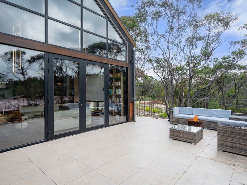 Architectural Masterpiece: Sandbox House