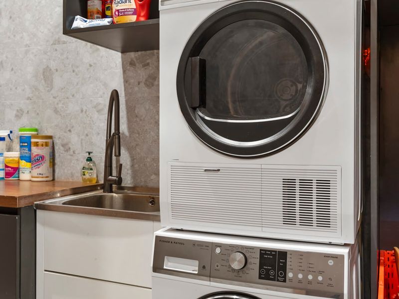 Architectural Masterpiece: Sandbox House