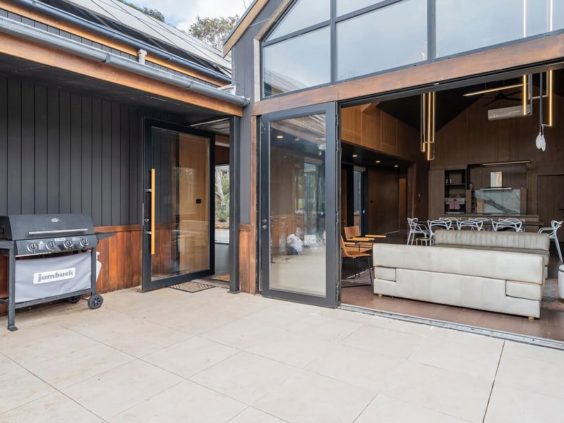 Architectural Masterpiece: Sandbox House