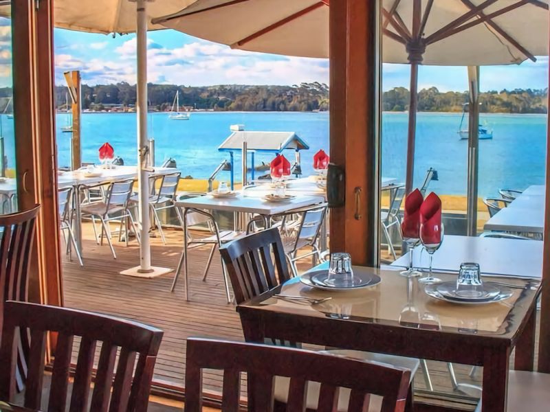 Stunning water view Home moments from town