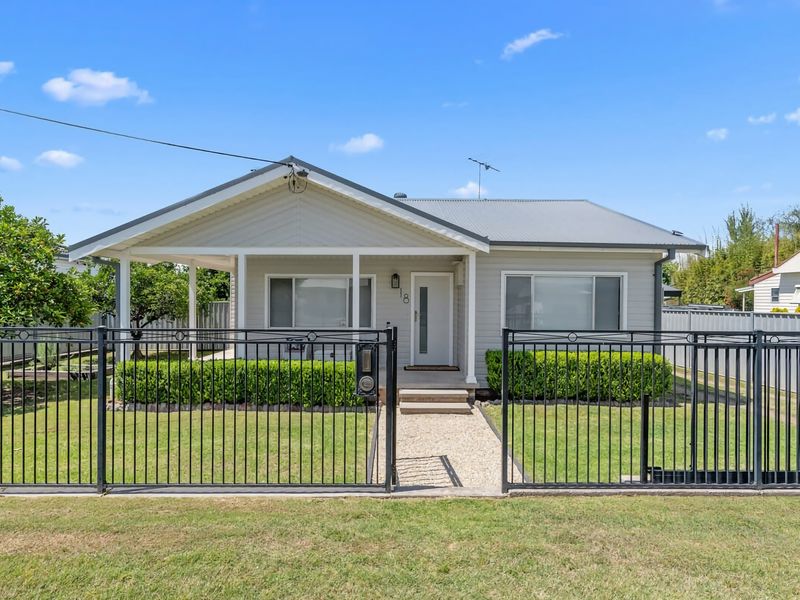 Sip and Soak Up Summer in the Hunter