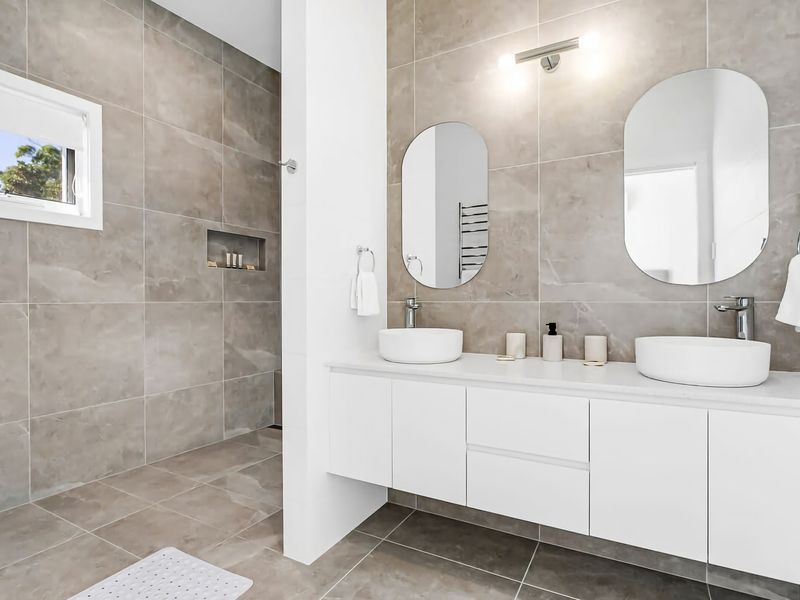 Tranquility Shores 500m to Dutchmans Beach