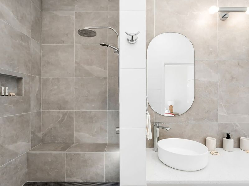 Tranquility Shores 500m to Dutchmans Beach