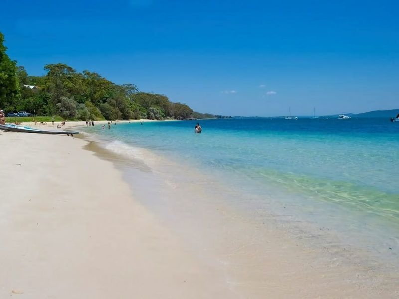 Tranquility Shores 500m to Dutchmans Beach