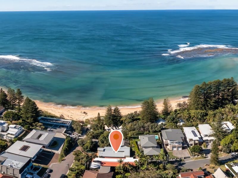 Beach Mansion 2 Minutes from Water