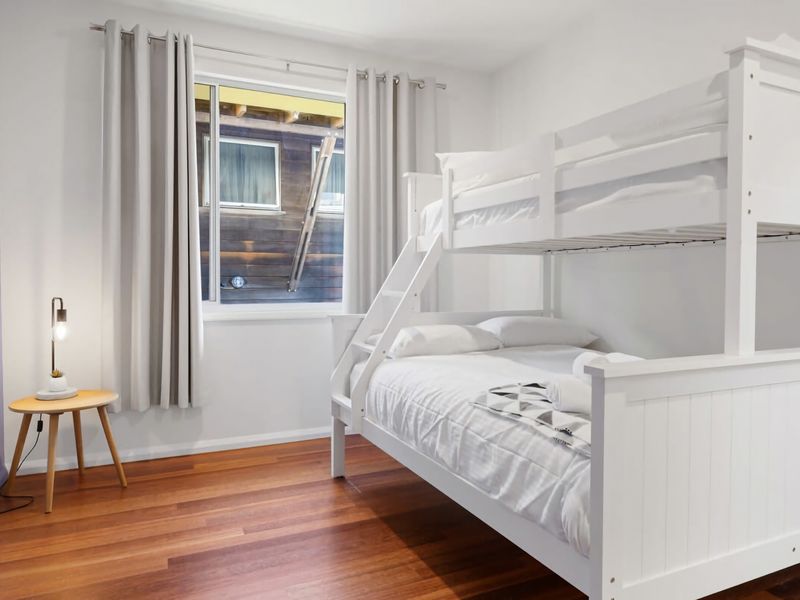 Beach Mansion 2 Minutes from Water