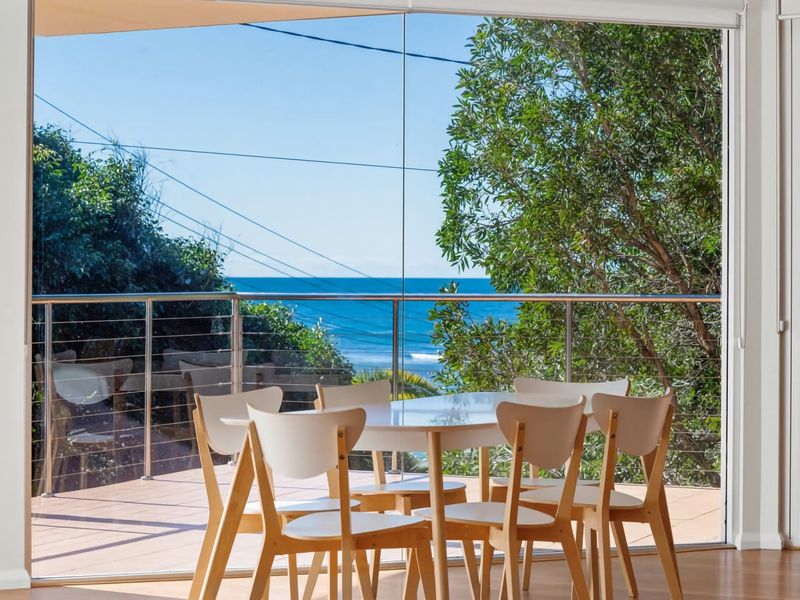 Beach Mansion 2 Minutes from Water