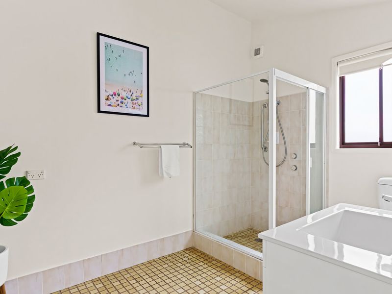 Waterfront Pet Friendly Abode Toukley NSW