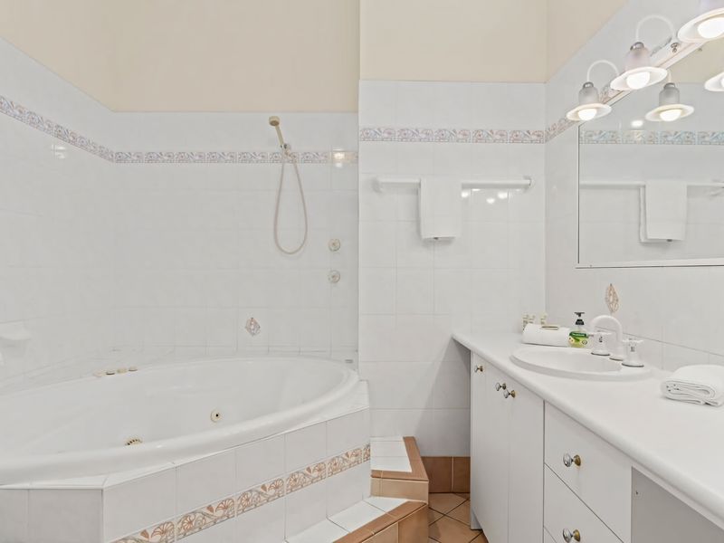 Waterfront Pet Friendly Abode Toukley NSW